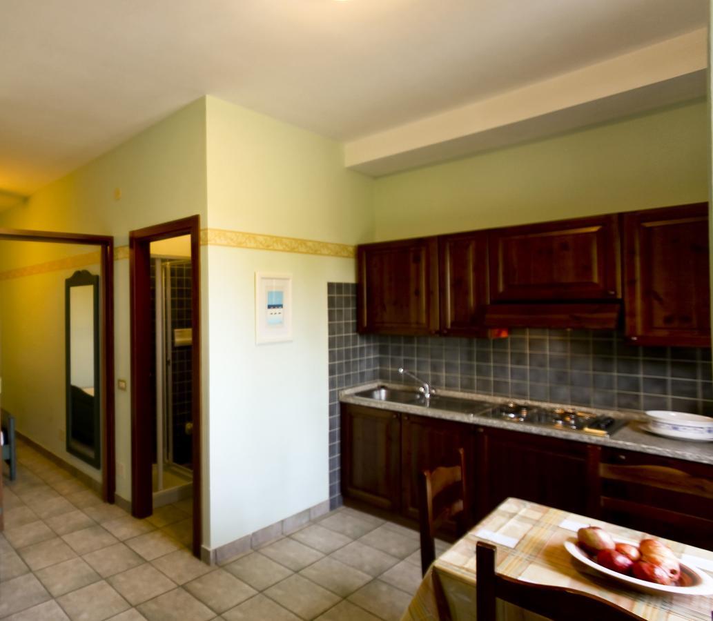 Residence Costamartino Весте Екстериор снимка