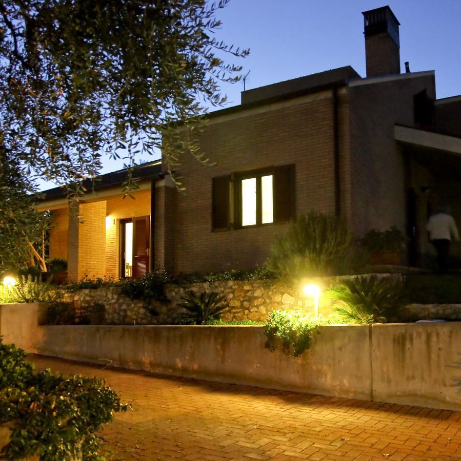 Residence Costamartino Весте Екстериор снимка